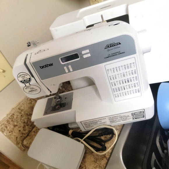 Brother Other Brother Project Runway Limited Edition Ce500 Prw